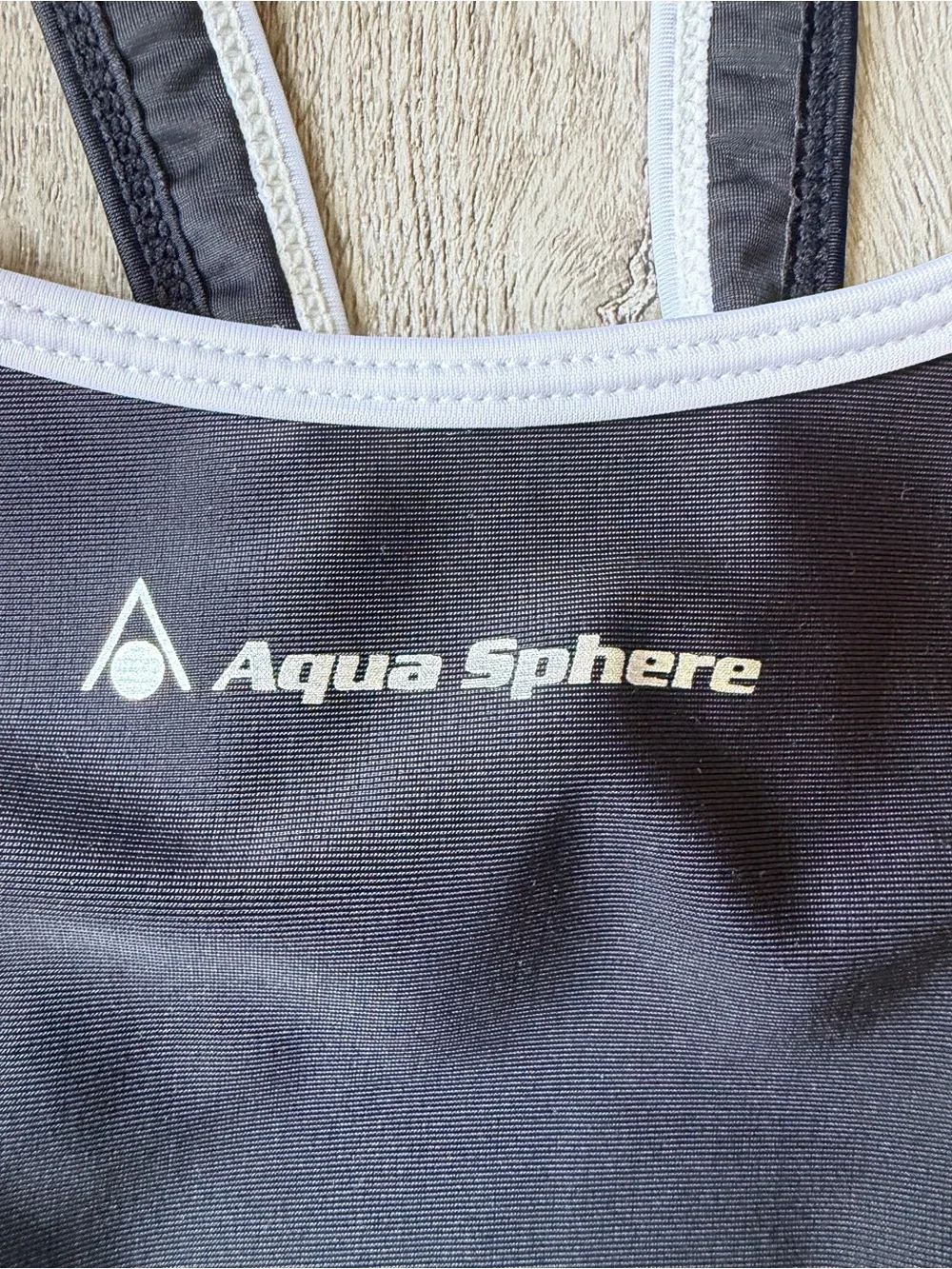 Aqua Sphere girls one